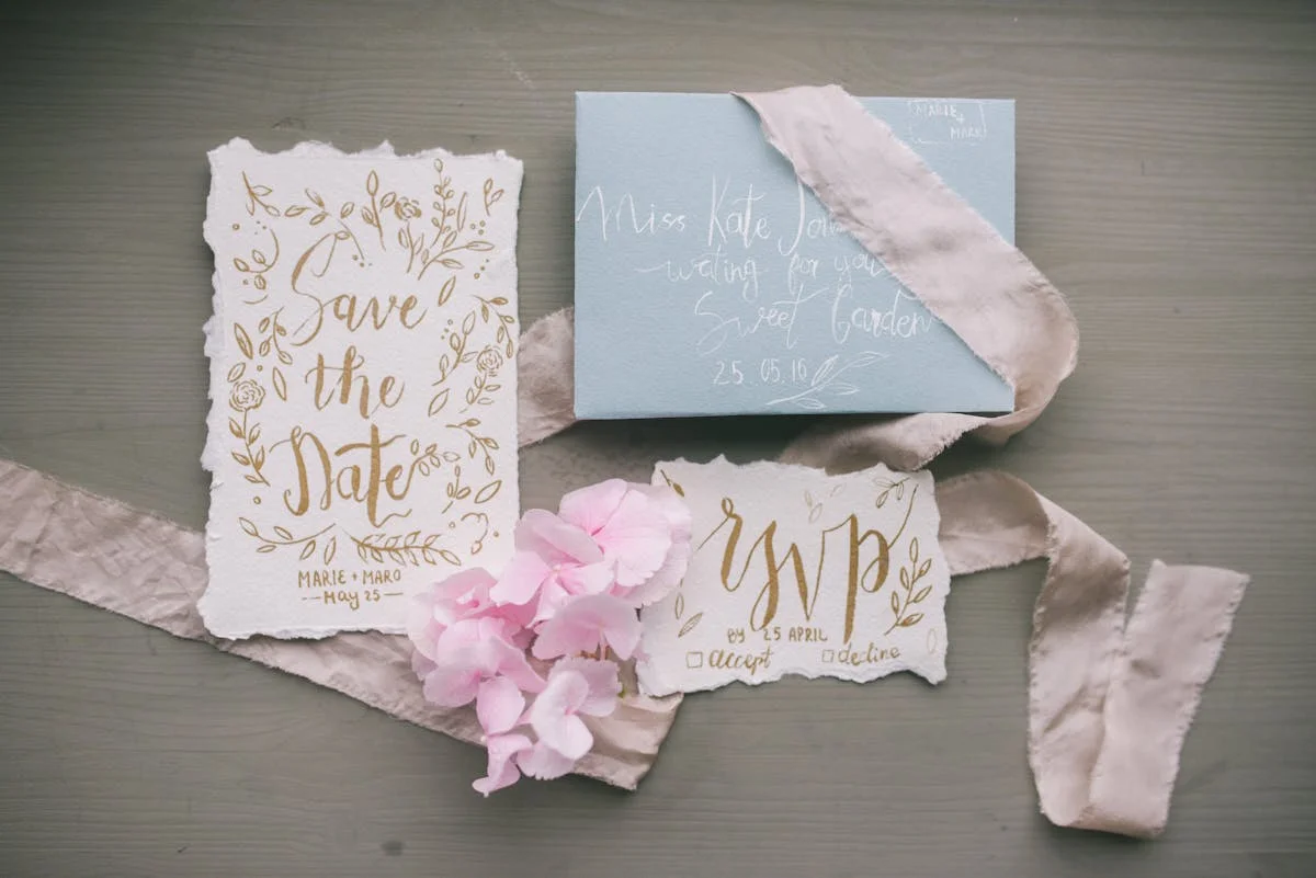 Thiệp cưới cho đồng nghiệp lịch sự thân thiện