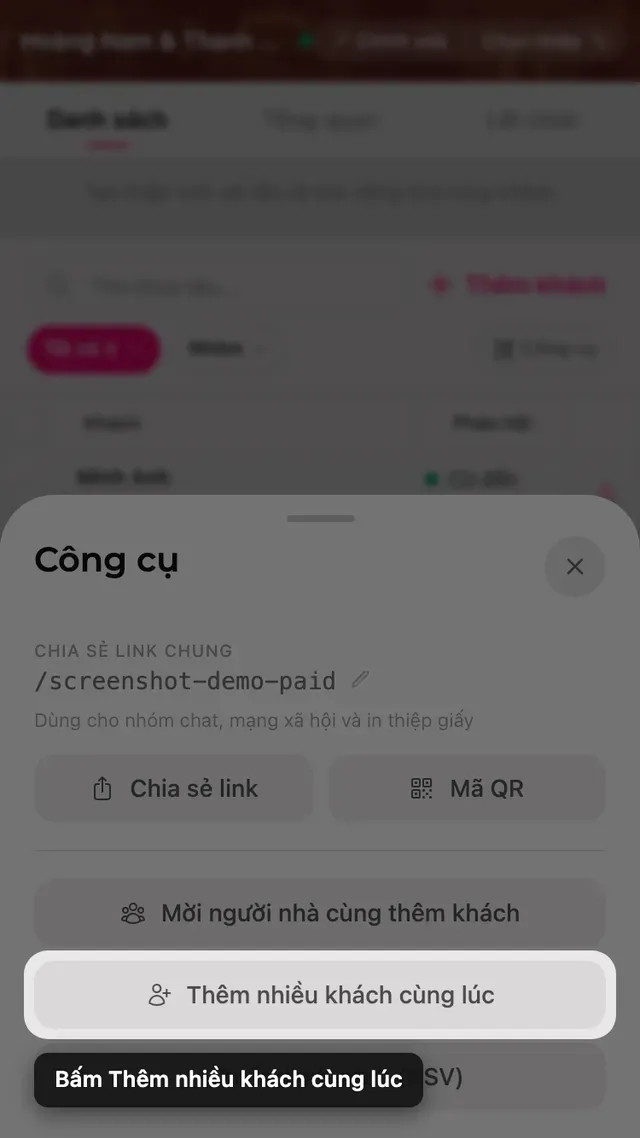 Nút Thêm nhiều khách trong bảng Công cụ